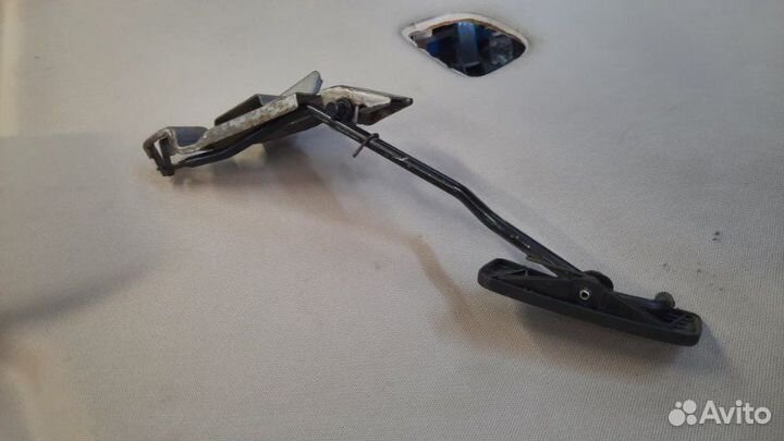 Педаль газа Subaru Forester SF5