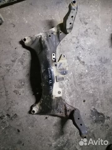 Подрамник Ниссан ад