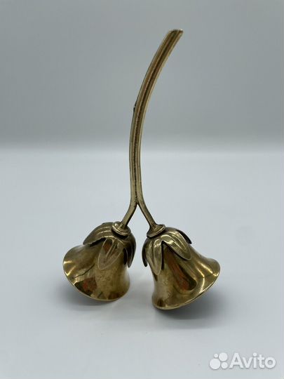 Колокольчик для вызова прислуги