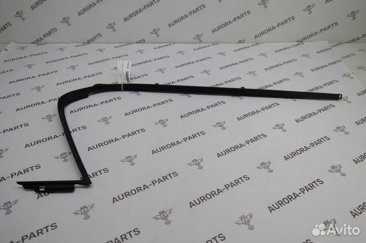 Молдинг Discovery 5 L462 2017