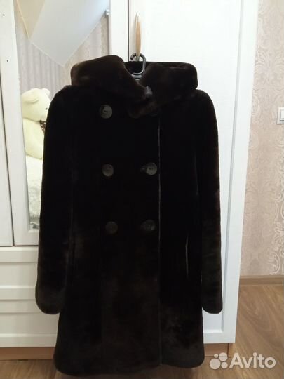 Шуба мутоновая с капюшоном 44 46