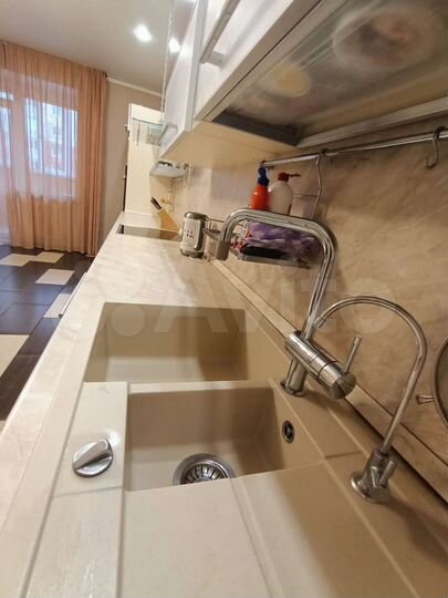 2-к. квартира, 79 м², 2/12 эт.