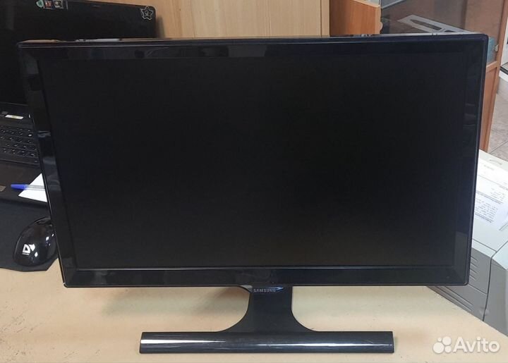 LED монитор Samsung S22E390H