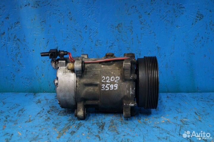 Компрессор кондиционера Volkswagen Golf 3