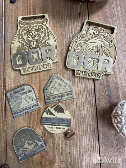 Медали, сувенирные монеты, брелоки в подарок