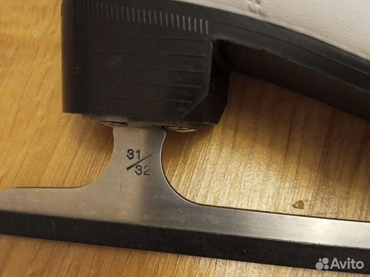 Коньки фигурные