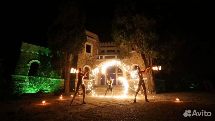 Световое шоу, Огненное шоу (Фаер шоу), Ходулисты