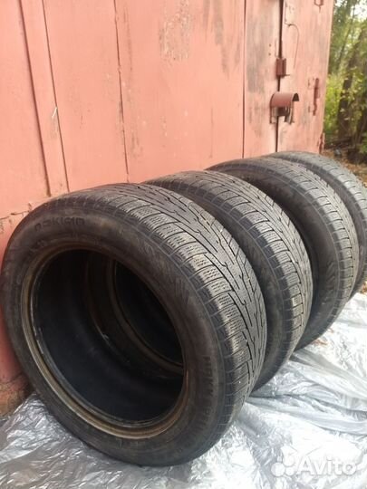 Nokian Tyres Hakkapeliitta R 235/55 R17 103R
