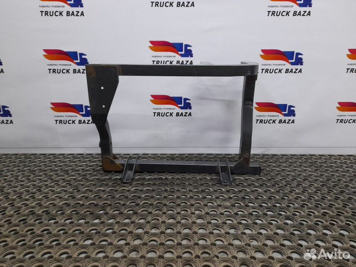 Кронштейн подножки за кабину Renault Premium