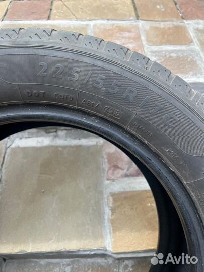 Dunlop EconoDrive 225/55 R17C