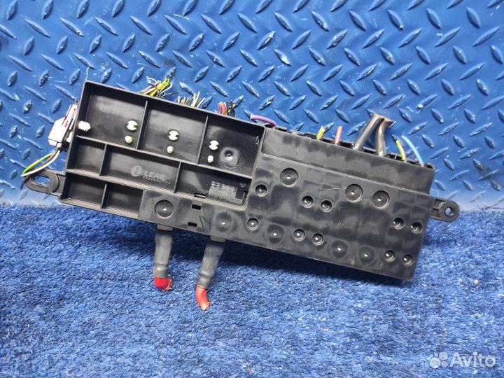 Блок предохранителей Jaguar Xj X351