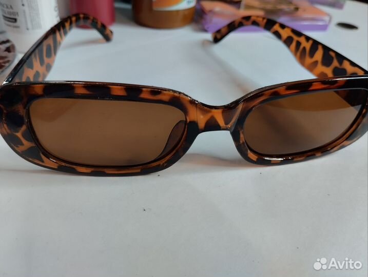 Солнцезащитные очки женские