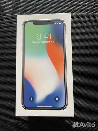 Коробка от iPhone 10