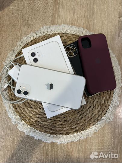 iPhone 11, 64 ГБ
