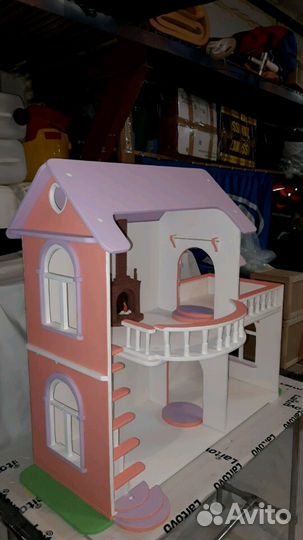 Домик кукольный
