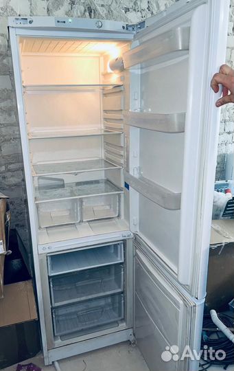 Холодильник индезит двухкамерный