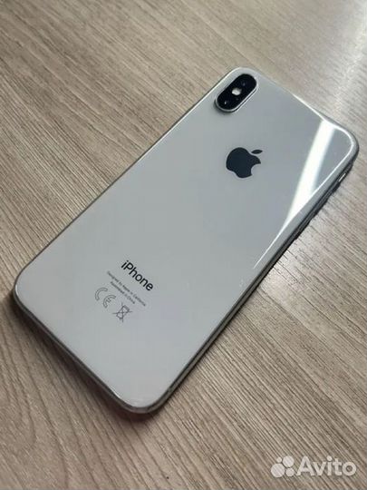 iPhone X, 64 ГБ