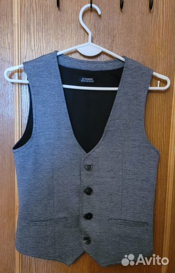 Жилет серый на мальчика