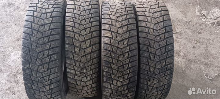 Hankook Winter I'Pike 225/75 R16