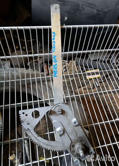 Механизм стеклоподъемника Mercedes 814