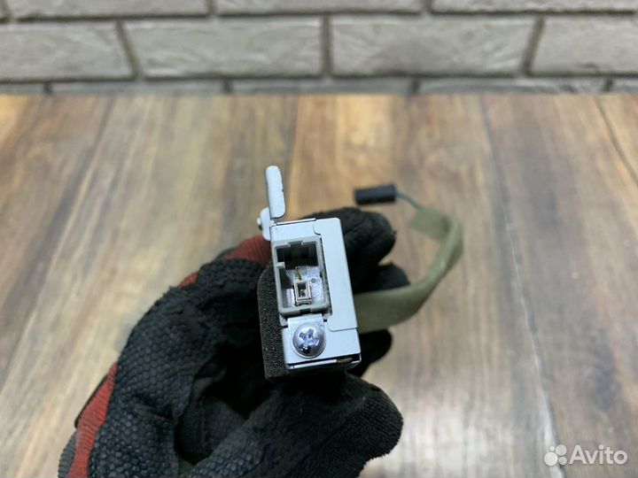 Infiniti Q50 (V37) Антенна