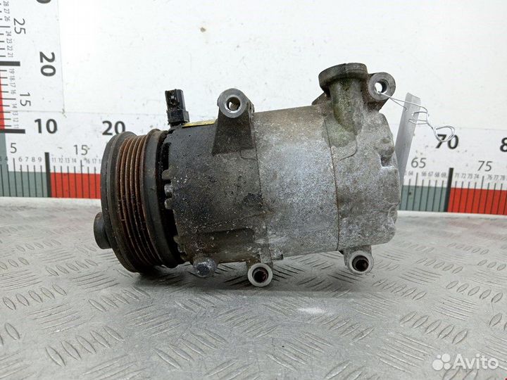 Компрессор кондиционера для Ford Focus 2 1784597