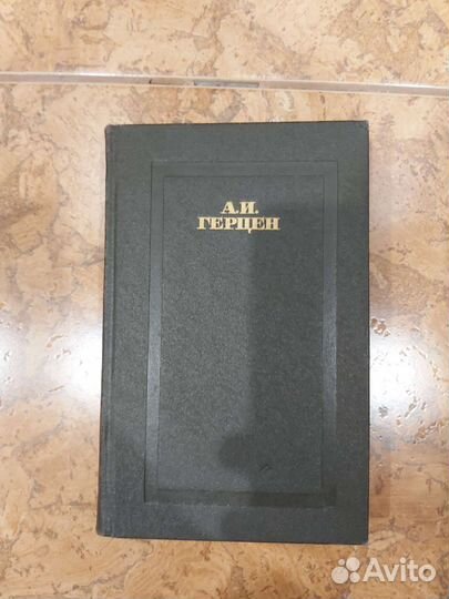 Книги 50р любая