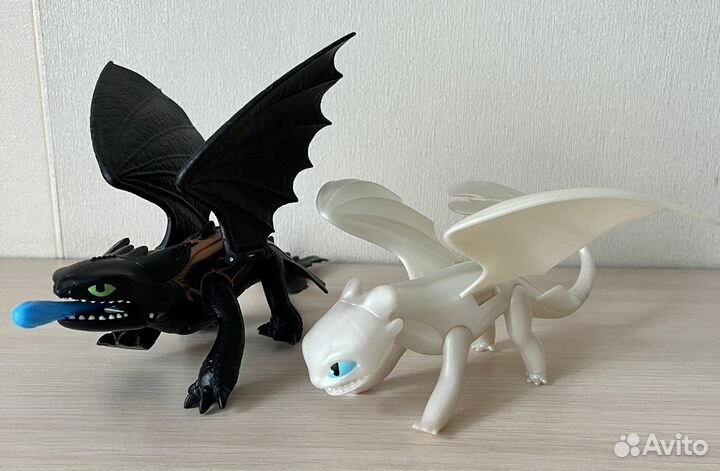 Беззубик и Дневная Фурия