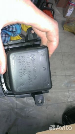 Пластиковый кармашек консоли Mazda 3 BM 2013 - н