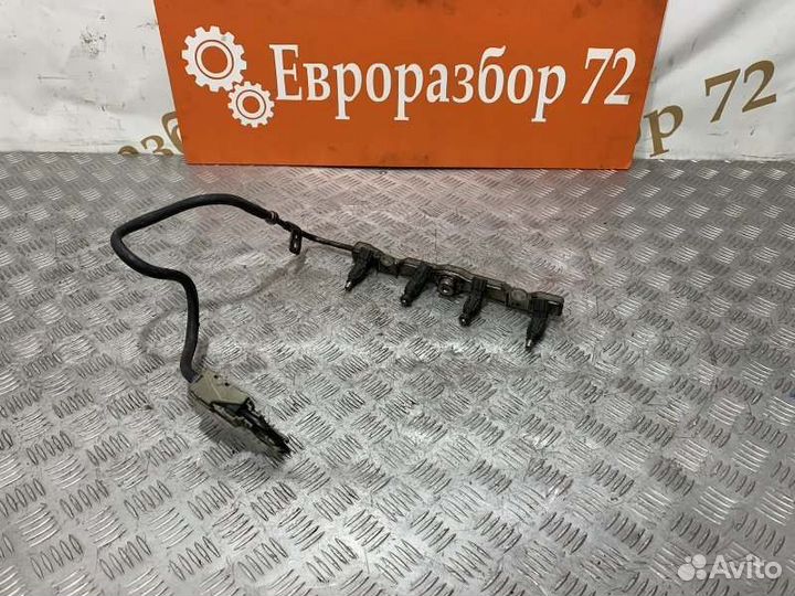 Форсунка топливная Toyota Corolla ZZE121 3ZZ-FE