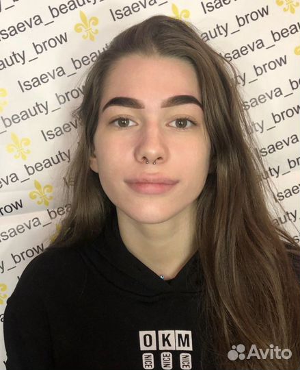 Окрашивание бровей хной