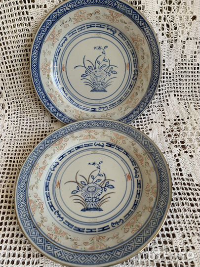 Тарел-420 шт, ваза-380 шт