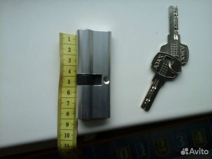 Личинка замка 40 на 30