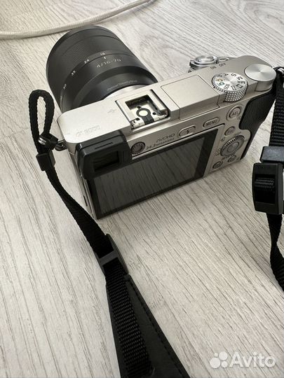 Sony alpha 6000 + Vario-Tessar T* E 16–70