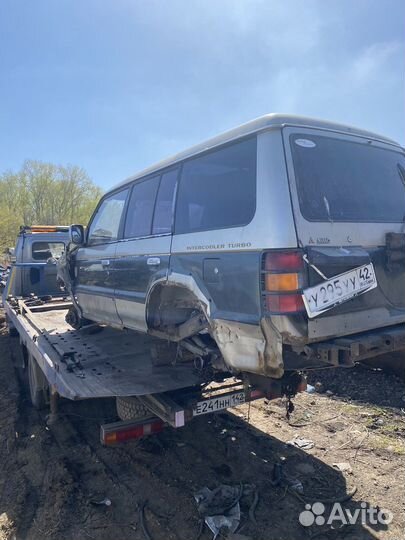 Двери на Паджеро