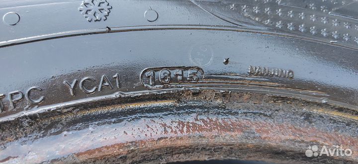 Kumho I'Zen RV Asymmetric 235/55 R17 103T