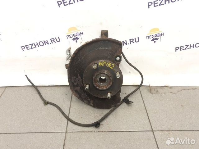 Кулак поворотный передний правый Mitsubishi Lancer