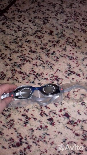 Очки для плавания