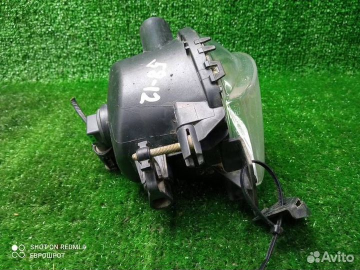 Фара противотуманная левая BMW 3 E90/E91 (2005-20