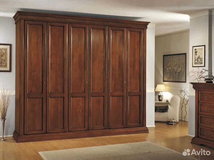 Шкаф из дерева