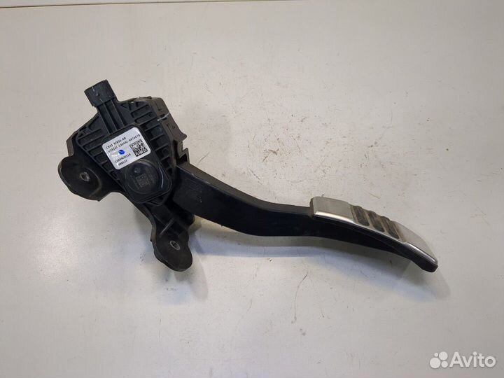 Педаль газа Ford Mustang, 2016