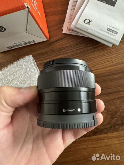 Объектив Sony 35mm f1.8