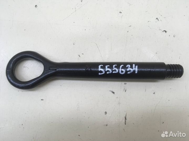 Крюк буксировочный Toyota Camry XV70 2017