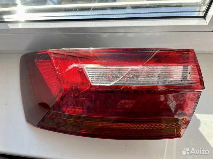 Задние фонари Jetta 7