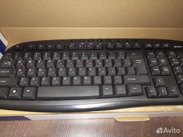 Беспроводная клавиатура и мышь