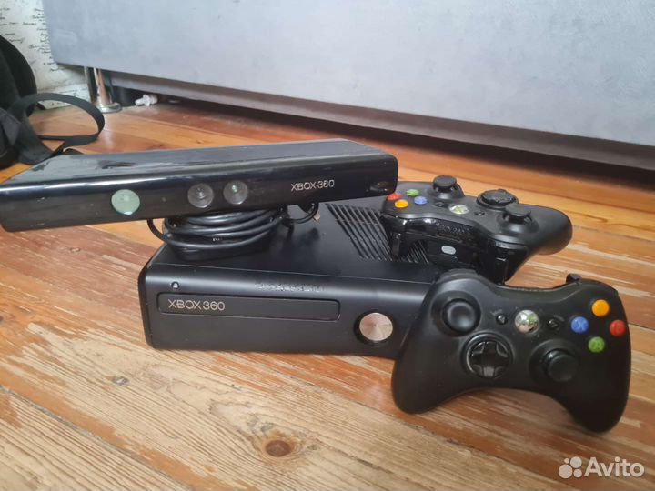 Приставка консоль Xbox 360 + kinect