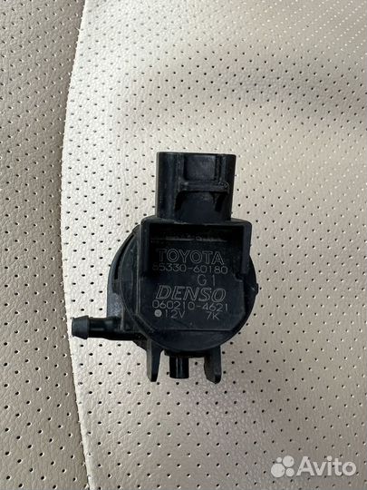 Моторчик омывателя заднего стекла Тойота Лексус