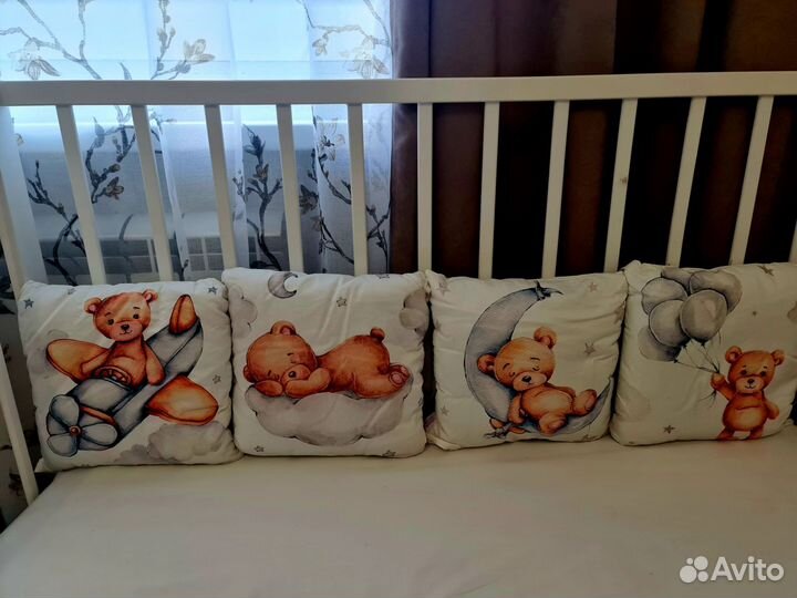 Комплект бортиков в кроватку