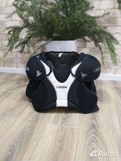 Нагрудник хоккейный