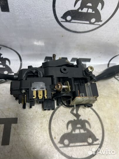 Подрулевой переключатель Kia Sephia 1997